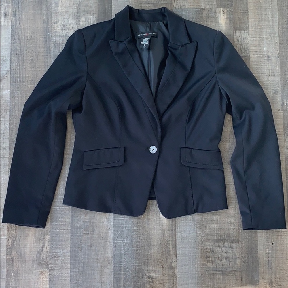 New York & Company blazer size 8. Great condition